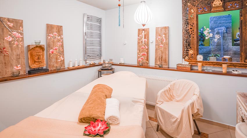Eure Heilfastenkur im Grand Hotel Binz könnt ihr mit entspannenden Massagen und Peelings verbinden. © Private Palace
