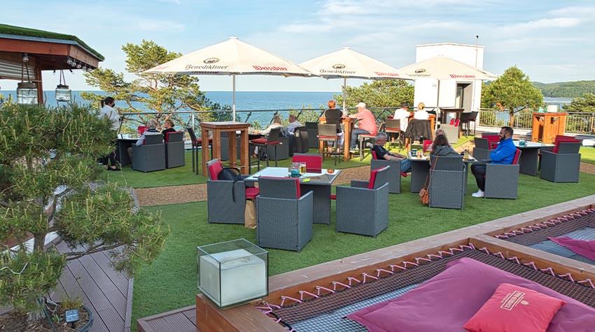 In der Arkona Skybar könnt ihr die verschiedensten Cocktails in besonderem Ambiente genießen. © Private Palace