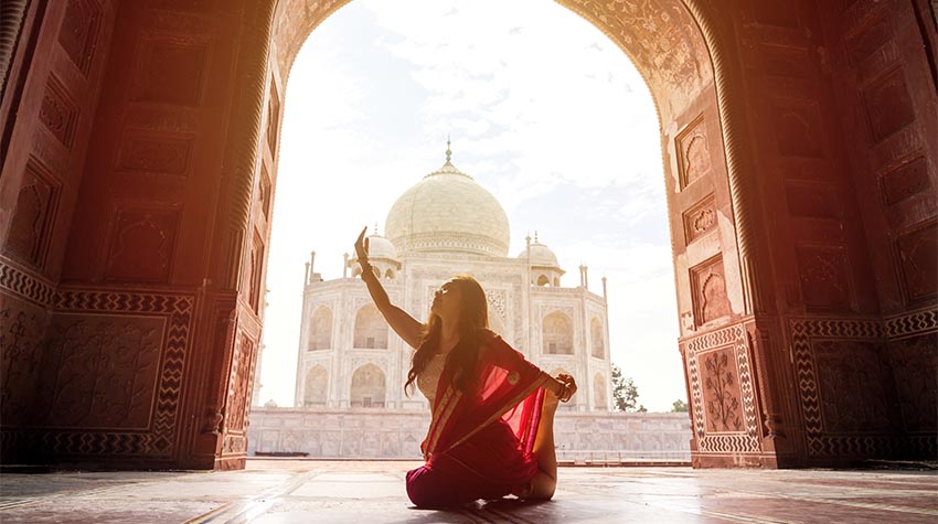 Wusstet ihr, dass Yoga ursprünglich aus Indien kommt? © Shutterstock, WitthayaP