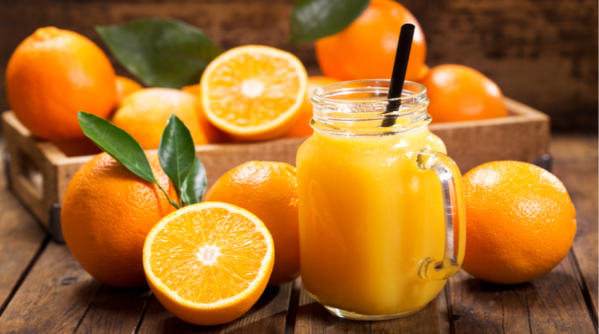 Wusstet ihr, dass Orangensaft die Aufnahme von Eisen fördert? © Adobe Stock, Nitr