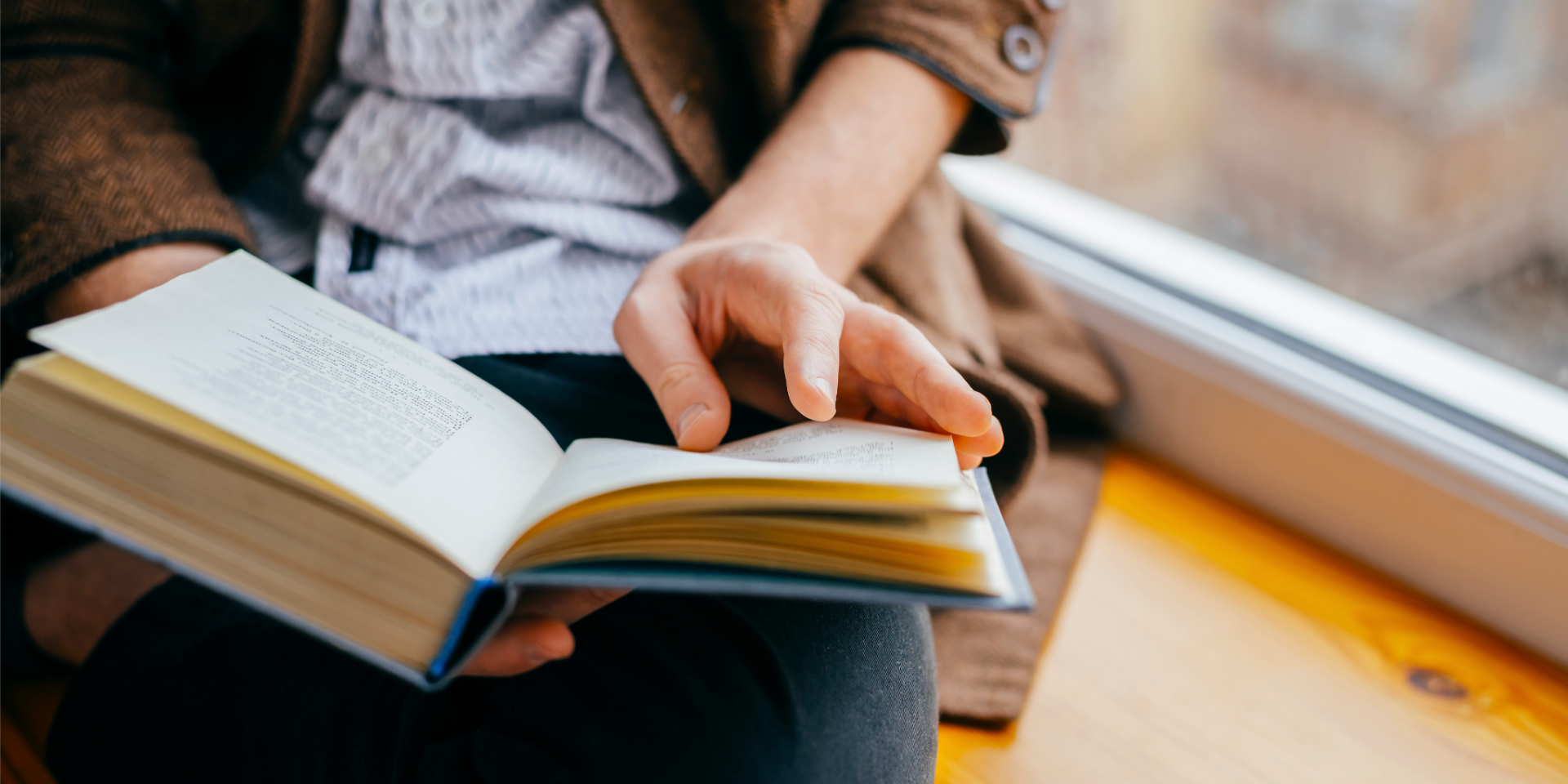 Bücher lesen sorgt nicht nur für Entspannung, sondern ist sogar richtig gesund. © Adobe Stock, aeroking