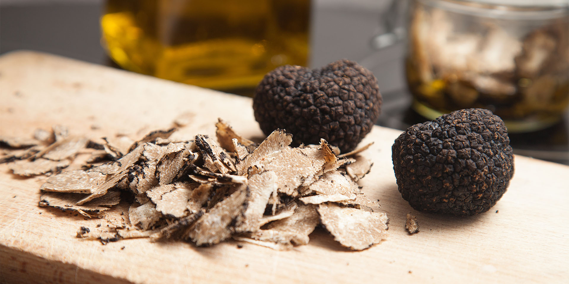 Edler Pilz unter der Erde: Trüffel © Adobe Stock, mahony